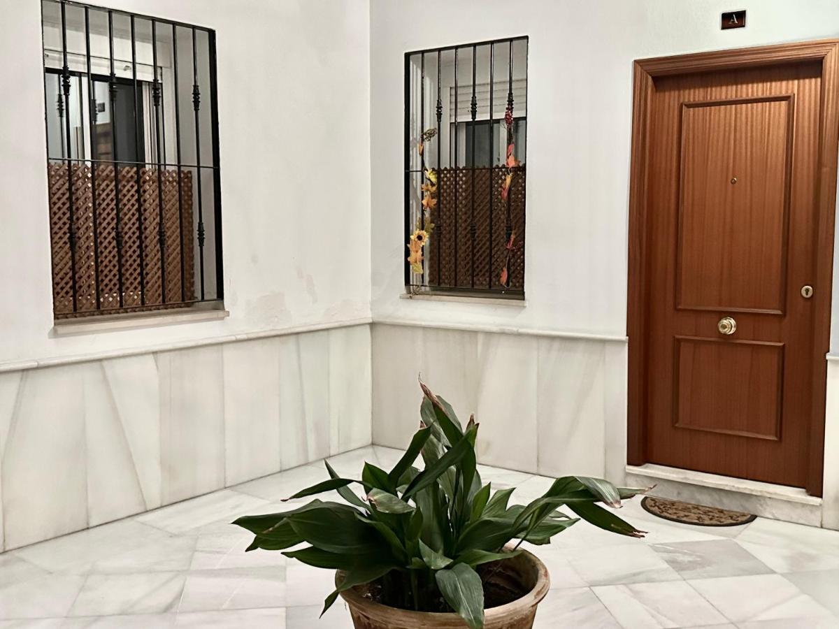 Apartamento Acogedor Y Moderno En Pleno Centro De Sevilla Con Parking Gratis, Seville